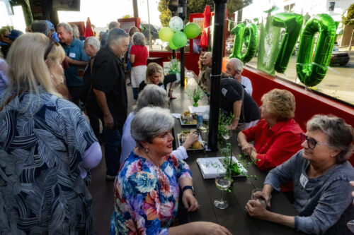 Inside Rock 'n Brews